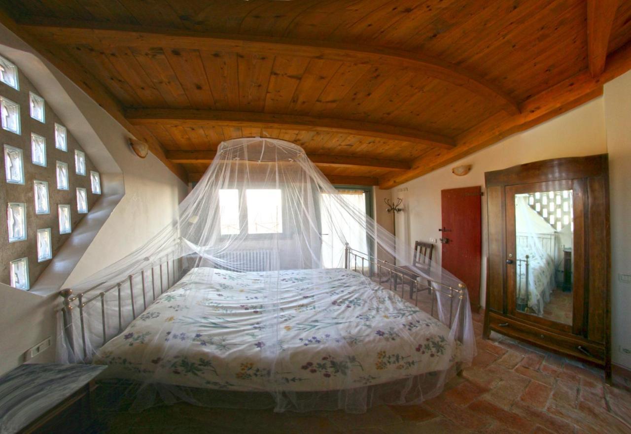 Locanda San Francesco Монтекаротто Экстерьер фото